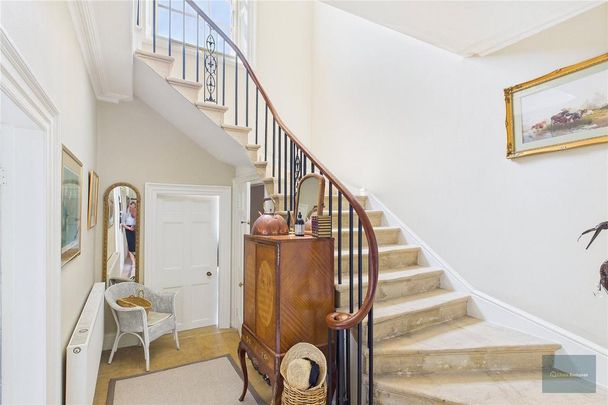 4 bedroom semi-detached house to rent - Photo 1