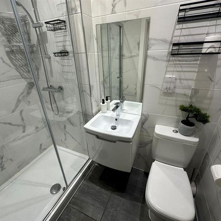 1 bedroom property to rent - Photo 4