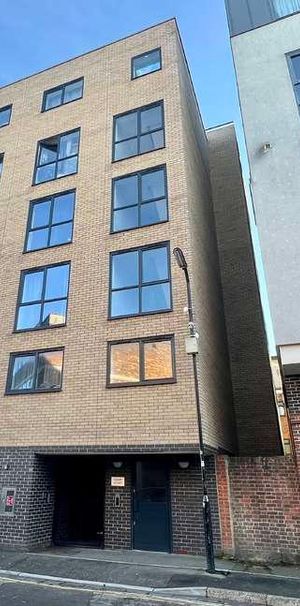 Kisar Court, Salisbury Street, SO15 - Photo 2