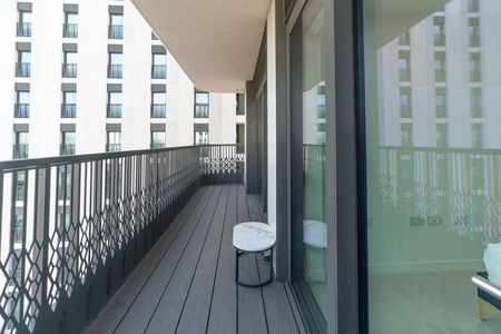 Sutherland Apartments, Alba Square, London, SW1W - Photo 2
