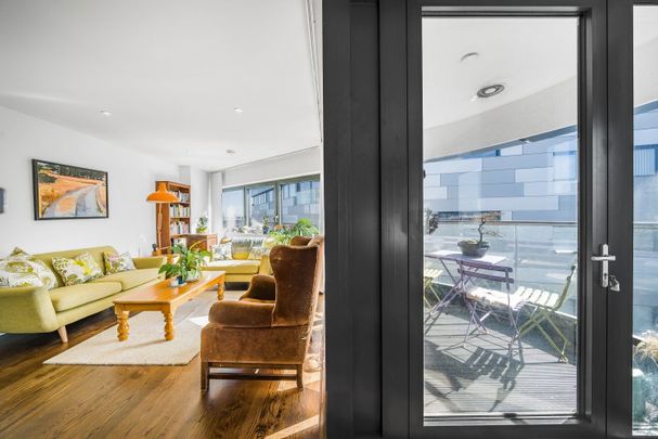 Lambarde Square, London, SE10 - Photo 1