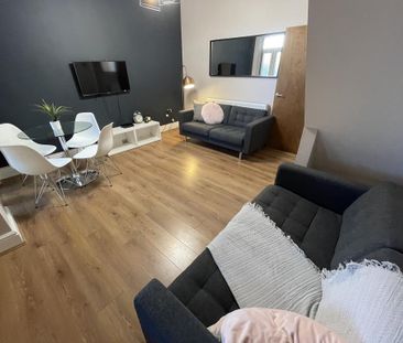 4 bedroom terraced house to rent - Photo 4