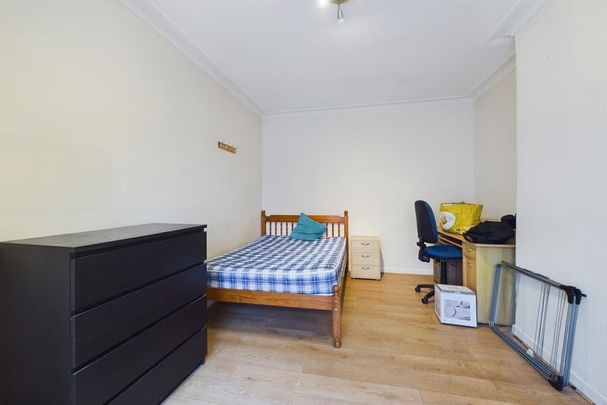 4 bedroom house to rent - Photo 1