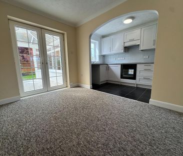 3 bedroom semi-detached house to rent - Photo 1