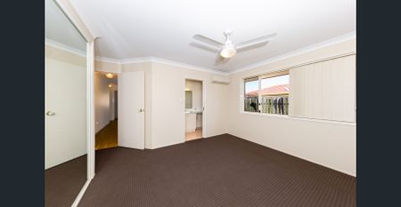 Family Home in Middle Ridge - Photo 3