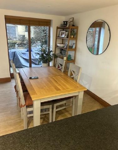 4 bedroom detached house to rent - Photo 3