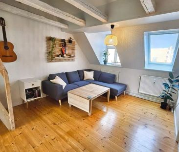 Charmerende taglejlighed med privat altan i Aalborg - Foto 1