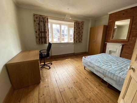 3 bedroom house share to rent - Photo 2