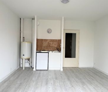Location Appartement 1 pièce 22m² - Photo 2