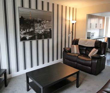 Stanhope Drive (room 2), Horsforth, Leeds - Photo 1