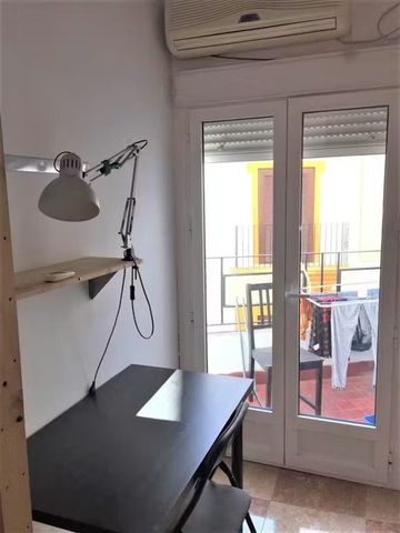 Calle Sol, Sevilla, Andalusia 41003 - Photo 3