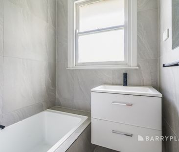 Comfortable Living in a Convenient Location - Photo 5