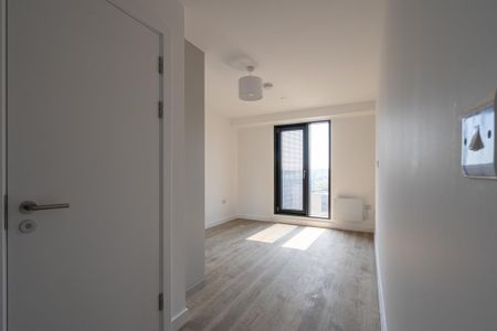 3 bedroom apartment to rent - Photo 4