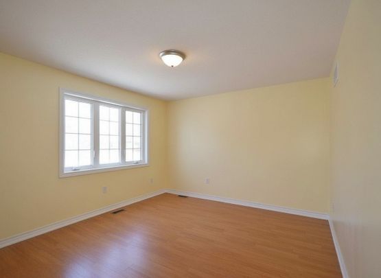 For Lease - 129 DEAN Avenue Unit# Upper Level, Barrie, Ontario - Photo 1