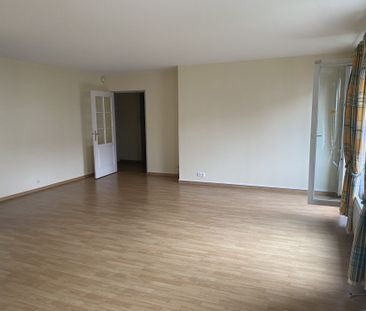 Location Appartement 3 pièces 84m² COULOMMIERS 77120 - Photo 1