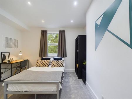 1 bedroom in a house share to rent - Photo 4