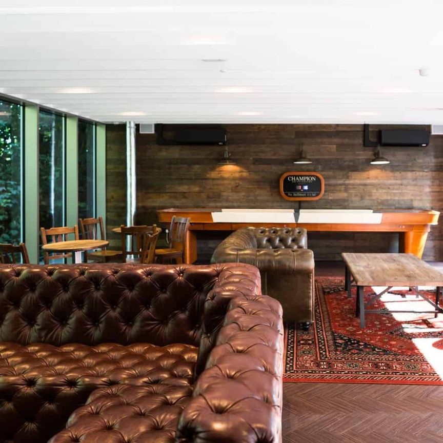 Bronze Studio Mid Level - Photo 1