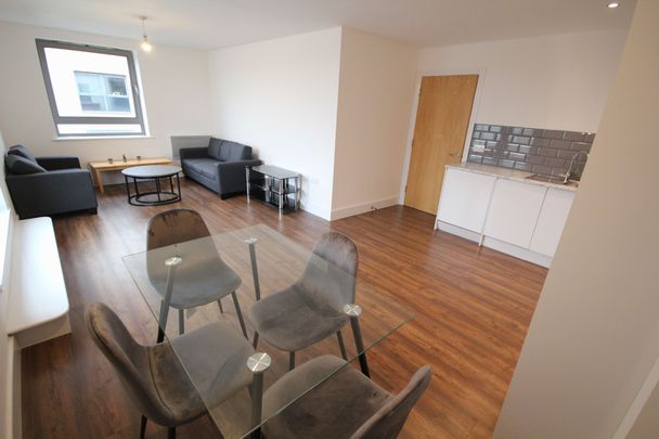 Ashleigh Court, Loates Lane, Watford - Photo 1