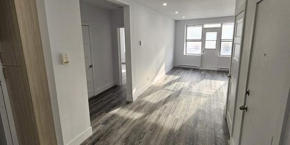 2 CH - 1 SDB - Montréal - $2,100 /mo - Photo 3