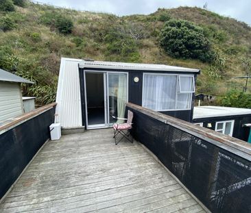 Cute & compact on the coast - Photo 4