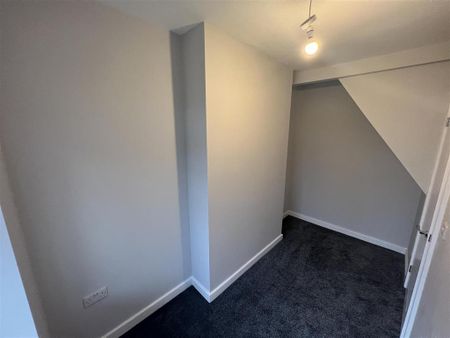 3 bedroom terraced house to rent - Photo 3