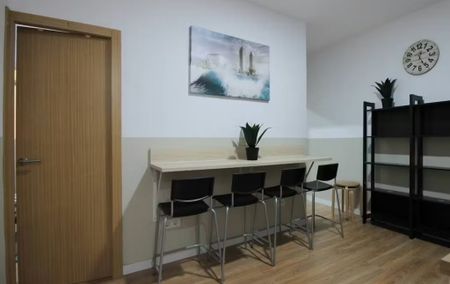 Carrer de la Lluna, Barcelona, Catalonia 08001 - Photo 3