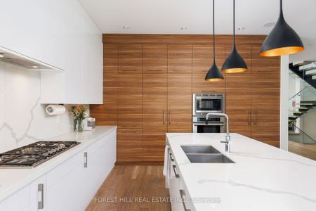 For Lease - 8 Nora Road, Toronto, Ontario - Photo 3