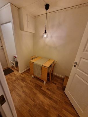 Rödklövervägen, Hässelby - Photo 1