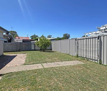 Renovated Three-Bedroom Home Close to the CBD - Photo 6