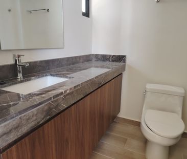 ESTRENE TOWNHOUSE EN RENTA EN ZONA DE CITY CENTER - Foto 4