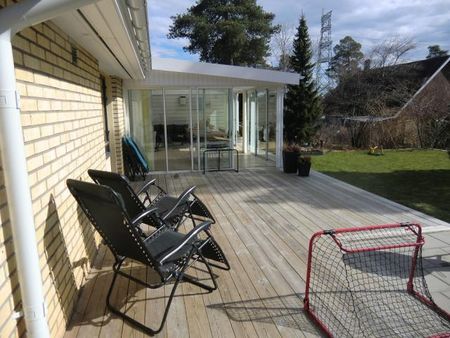 modern villa i barnvänligt område - Foto 3