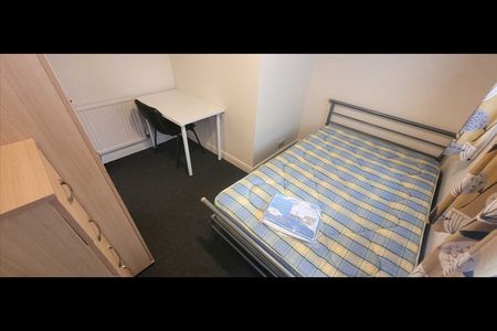 3 Bed Flat, Southfield Road, BS6 - Photo 3