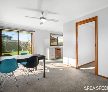 Excellent Location - Geelong Ring Road access is only seconds away. - Photo 2