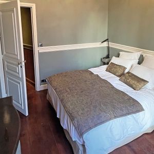 Appartement à louer à Paris 8Ème - Photo 2