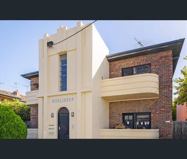 Stylish Renovated 2br living in Prime Location - Photo 4