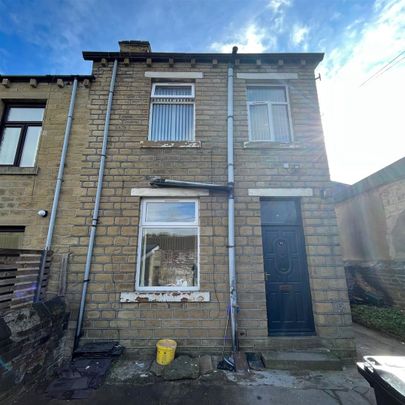 Springdale Street, Huddersfield - Photo 1