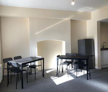 1 bedroom in a house share to rent - Photo 4