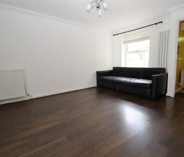 3 bedroom link detached house to rent - Photo 1