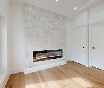 For Lease - 12 Kemano Street Unit# Unit 3, Aurora, Ontario - Photo 4