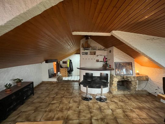 Appartement de 4 pièces dans les combles - Photo 1