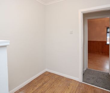 20 Dhu Varren Crescent, Belfast, BT13 3FL - Photo 2