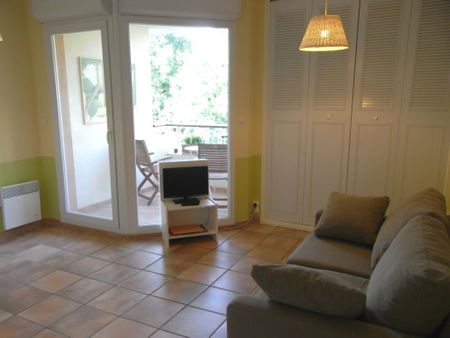 Location Appartement 1 pièce 23m² - Photo 2