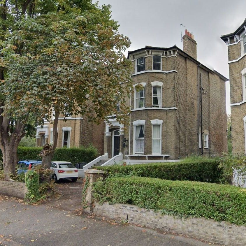 Flat to rent - Manor Park, London, SE13 - Photo 1