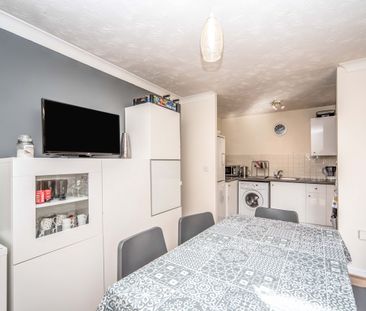 2 bedroom apartment to rent Redwood Grove, Bedford, Bedfordshire, MK42 - Photo 2