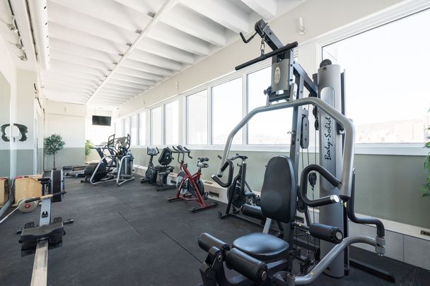 1975 Maisonneuve Blvd West - Photo 1