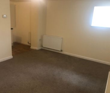 WATLING STREET, FENNY STRATFORD - 1 BEDROOM - Photo 6