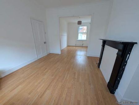 3 bedroom property to rent in London - Photo 2