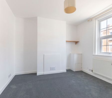 Albert Street, GL50 4HS - Photo 2
