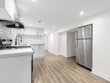 For Lease - 321 Lauder Avenue Unit# Lower, Toronto, Ontario - Photo 3