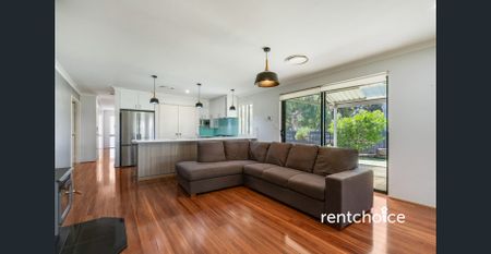 Spacious Home with Leafy Surrounds & Generous Outdoor Living - Photo 2